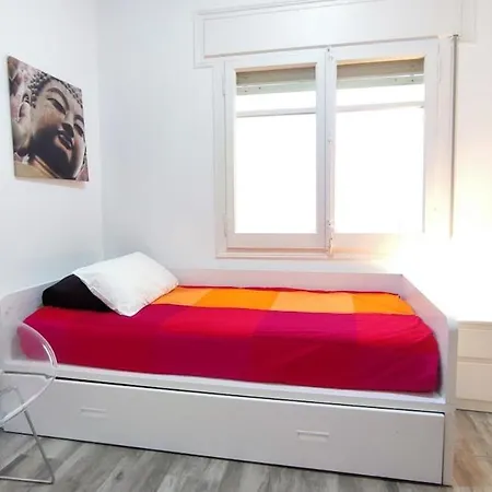 Enjoy Apartment, With Two Bedrooms Appartement Sant Adria de Besos